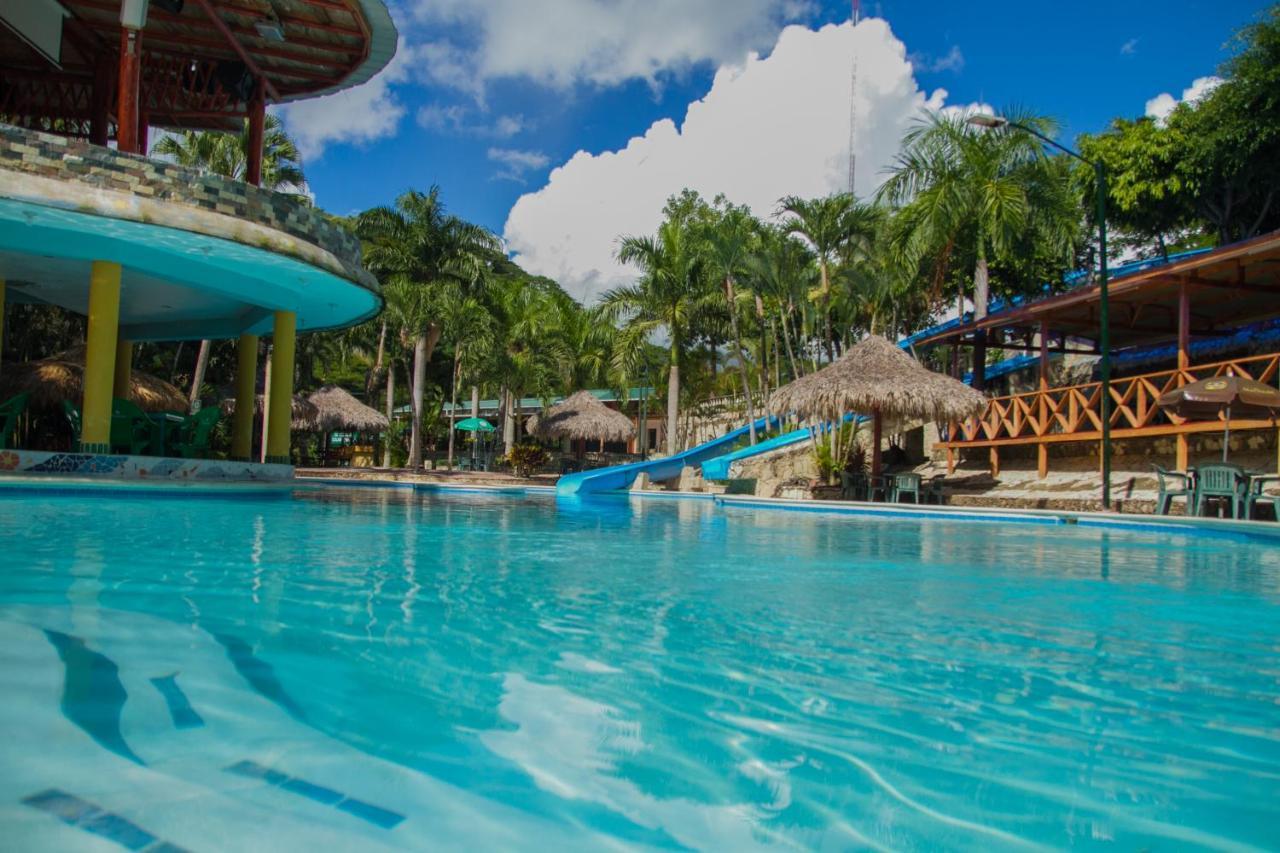 Hotel Colinas Del Rey Hato Mayor Del Rey Bagian luar foto