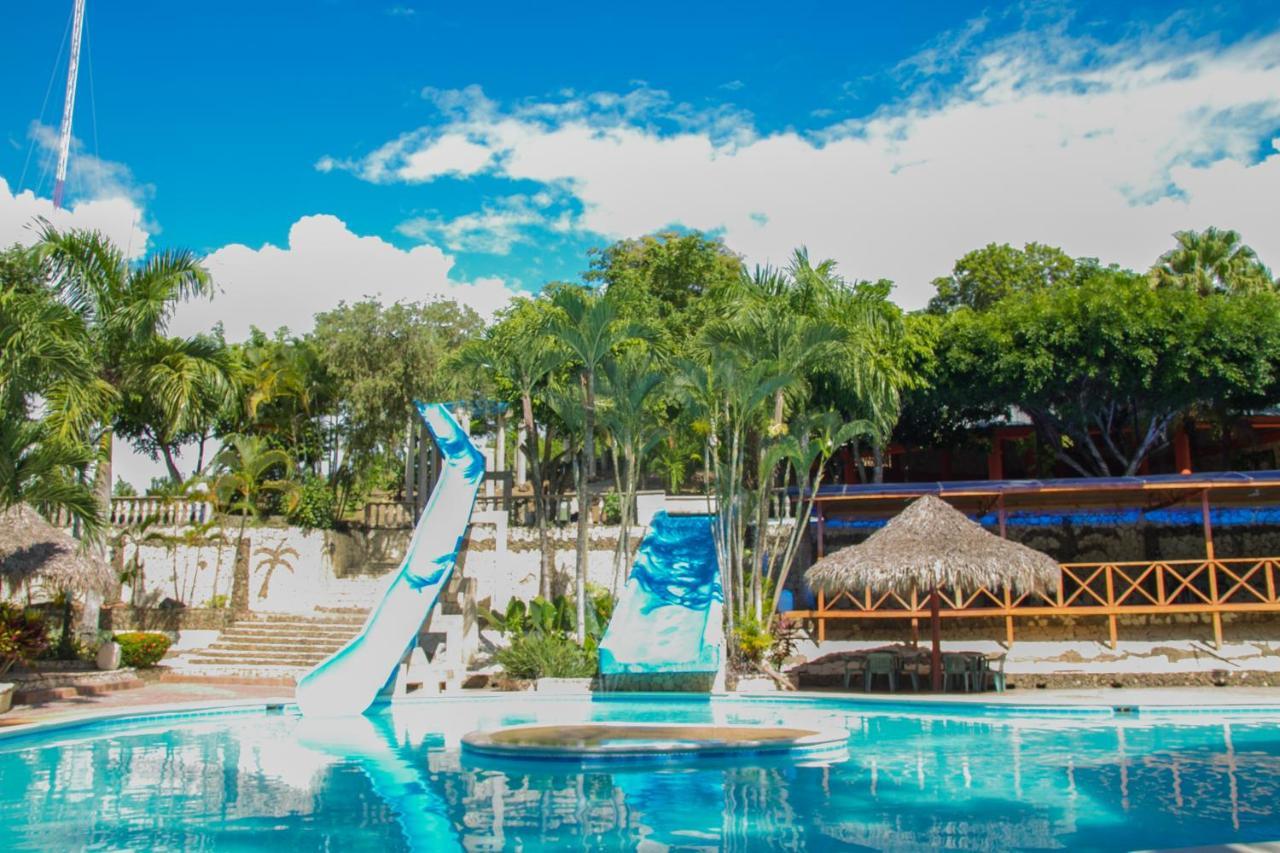 Hotel Colinas Del Rey Hato Mayor Del Rey Bagian luar foto